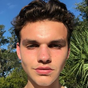 Meet your Posher, Grant